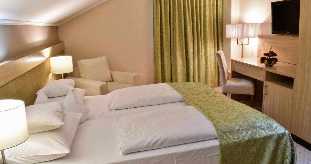 Hotel Park Široki Brijeg Extérieur photo