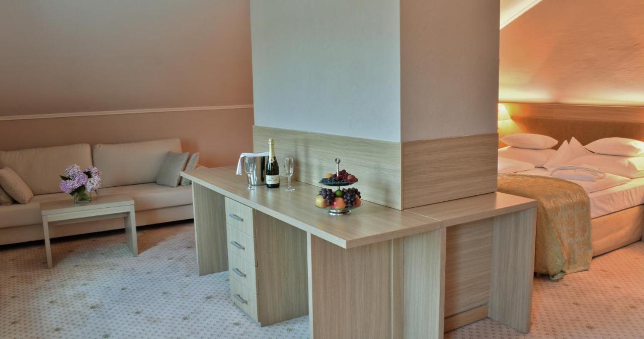 Hotel Park Široki Brijeg Extérieur photo
